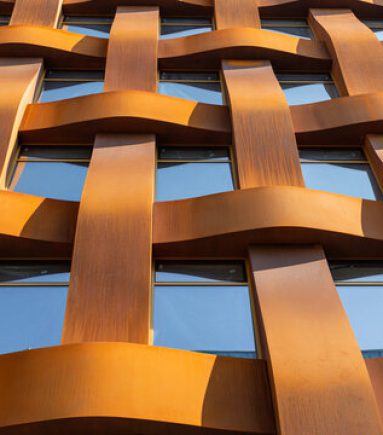 How Sculptors Use Corten Steel To Capture Industrial Timelessness